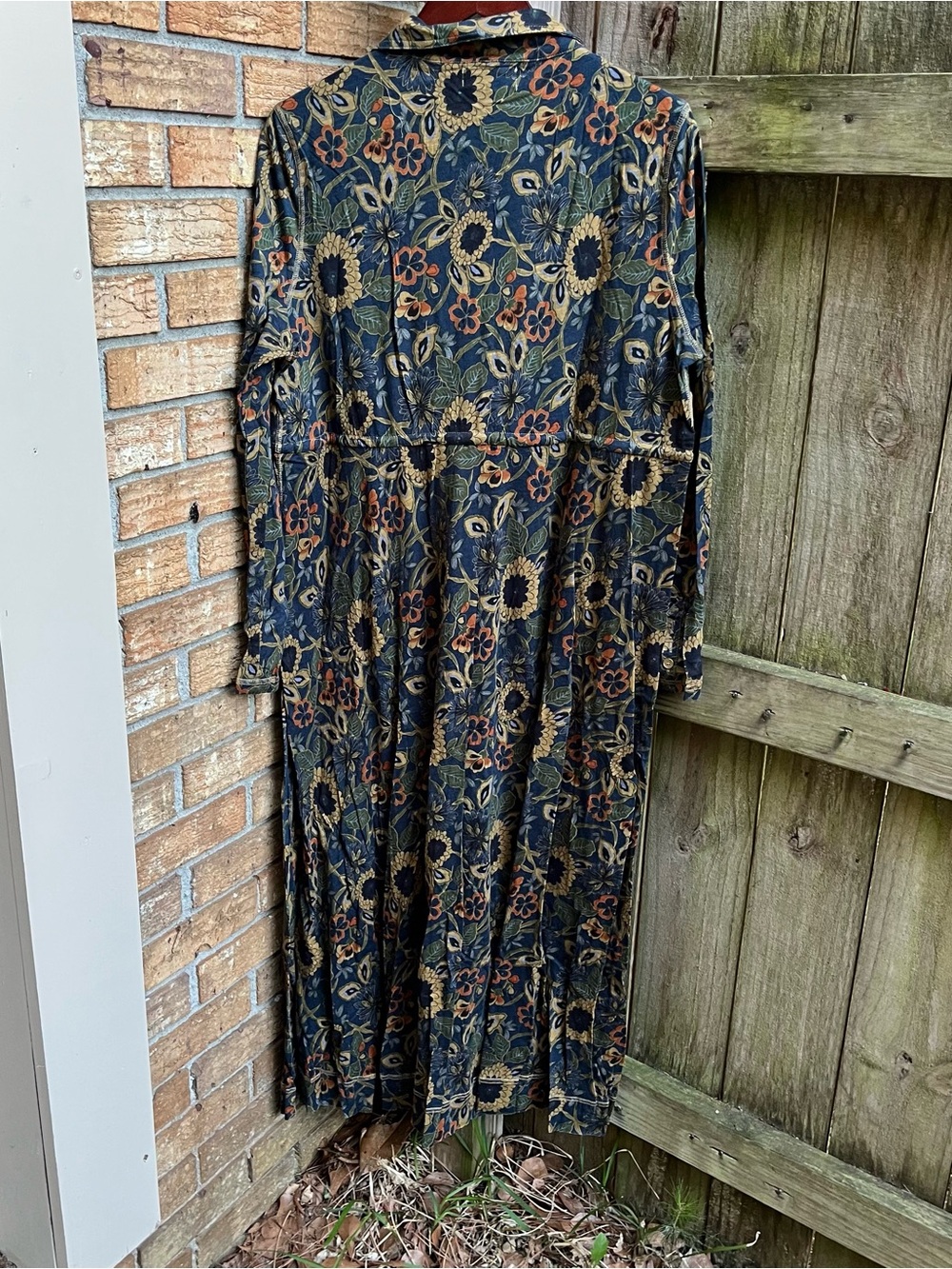 NATURAL LIFE Button-Front Cotton Floral Maxi Dress in Green/Blue Sunflower - Picture 4 of 5
